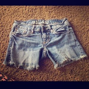 Frayed bullhead shorts